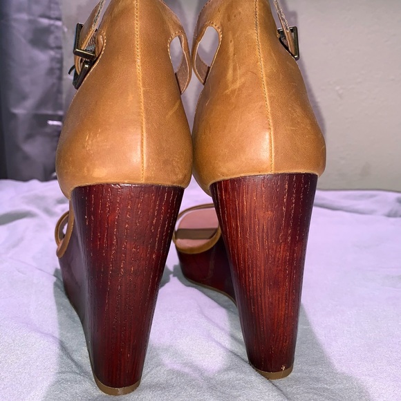 Lucky Brand Wedge Sandals - Picture 3 of 6